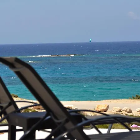 Kyanis , Karpathos Vilă *