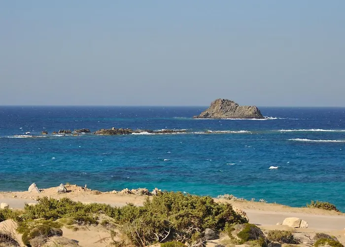 فيلة Kyanis , Karpathos Afiartis