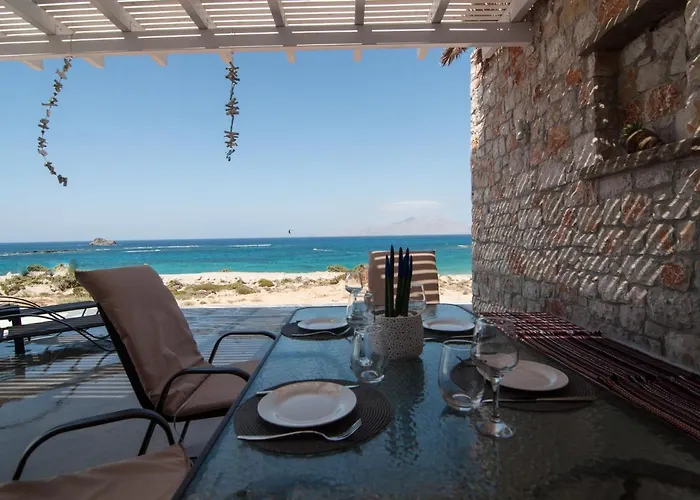 Kyanis , Karpathos فيلة *